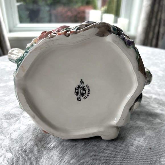 Vintage Fitz and Floyd Classics Bunny Teapot - Picture 11 of 16